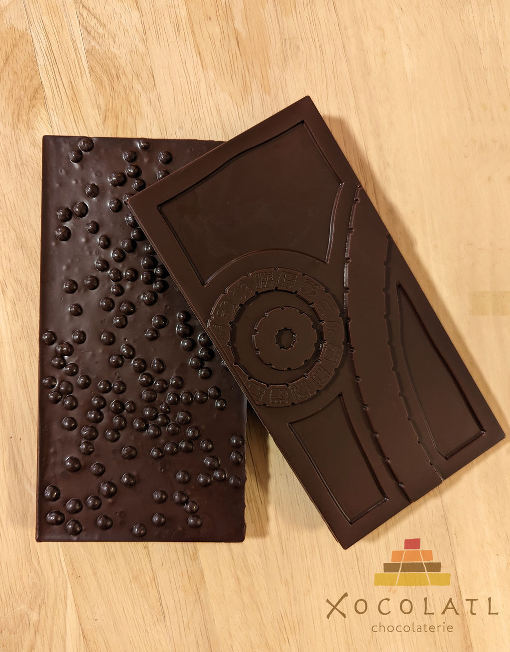 Grandes barres de chocolat noir